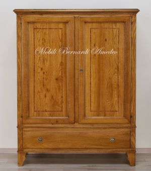 Mobile dispensa artigianale in legno massello con ante cassetto e intarsio